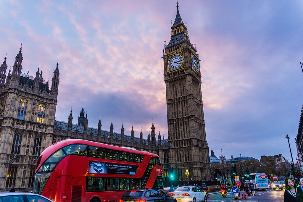 UK Inflation Drops to 9.9%, Falling for First Time since September 2021