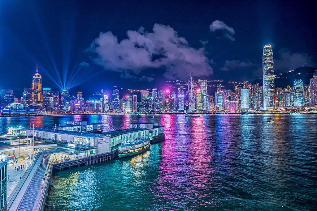 SFC’s Executive: Hong Kong to Let Retail Investors Engage with Crypto Directly