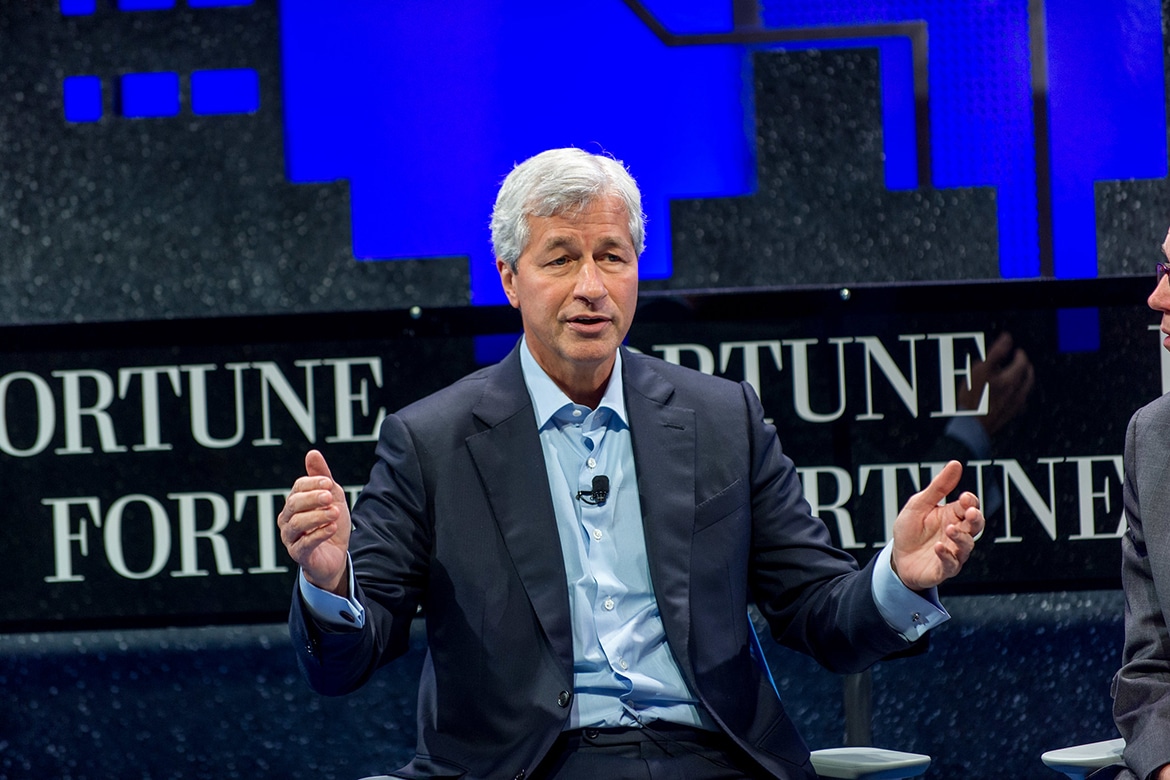 JPMorgan Chief Jamie Dimon Predicts Global Recession by Mid 2023