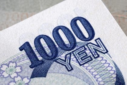 Japanese Yen Falls to 150 against Dollar for First Time in 32 Years