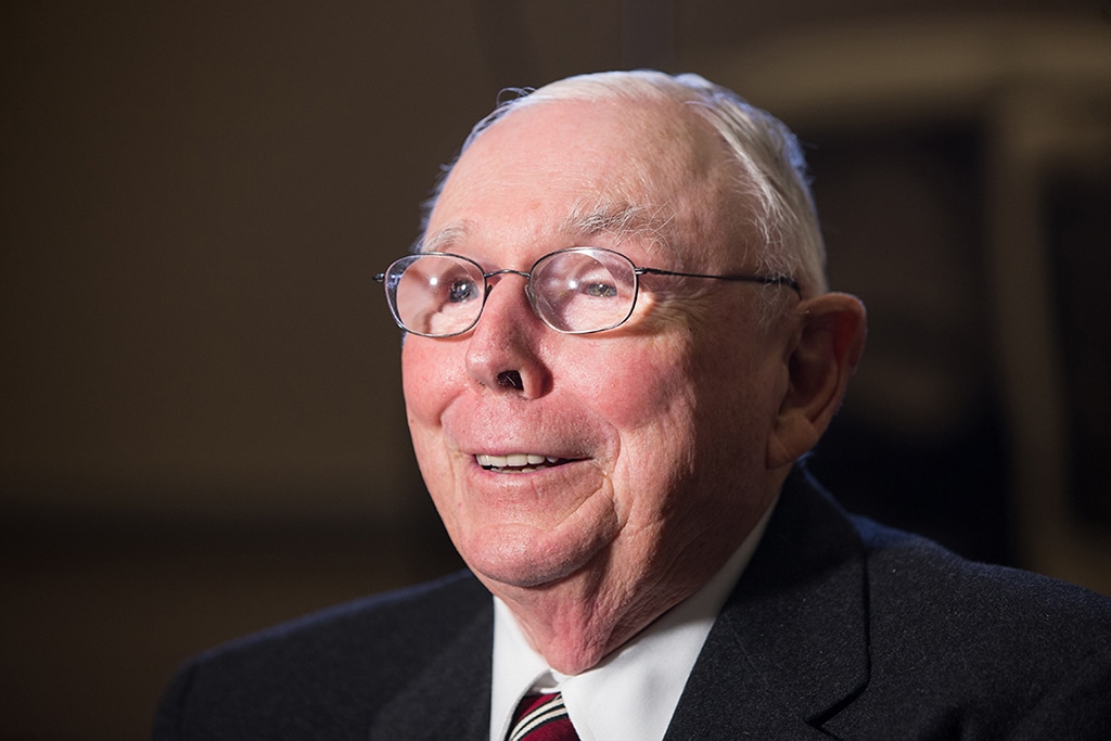 Berkshire Hathaway’s Charlie Munger Ties BTC to Child Trafficking 