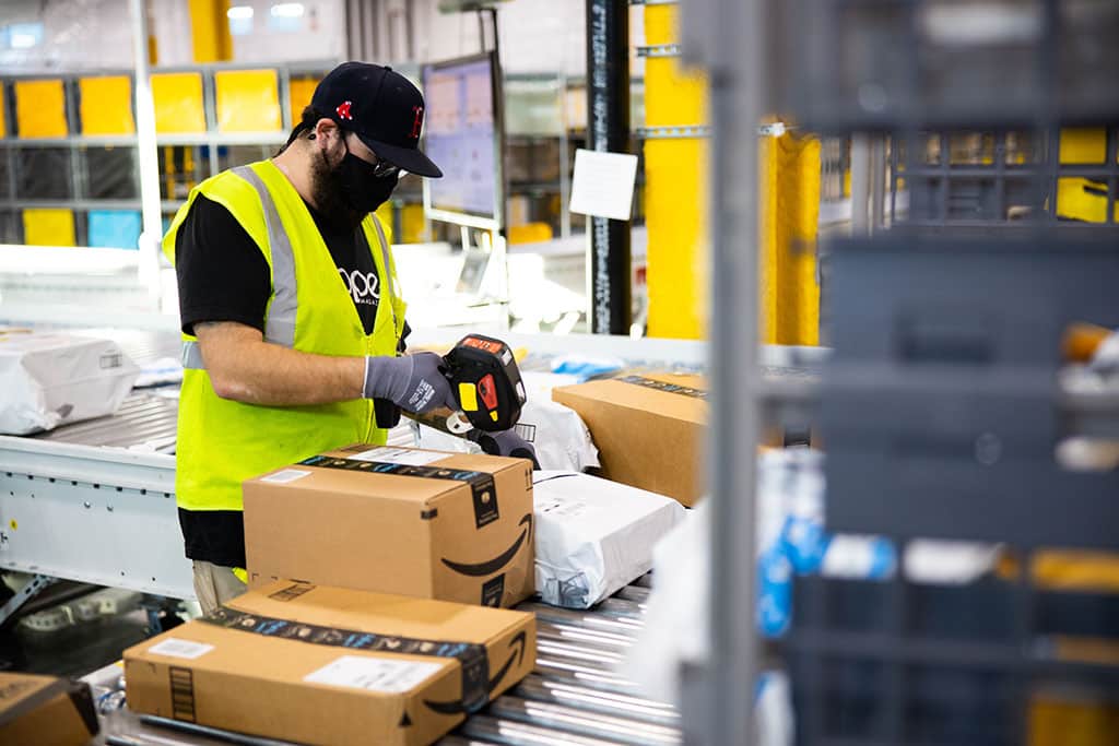 E-commerce Giant Amazon Set for Massive Layoff This Week
