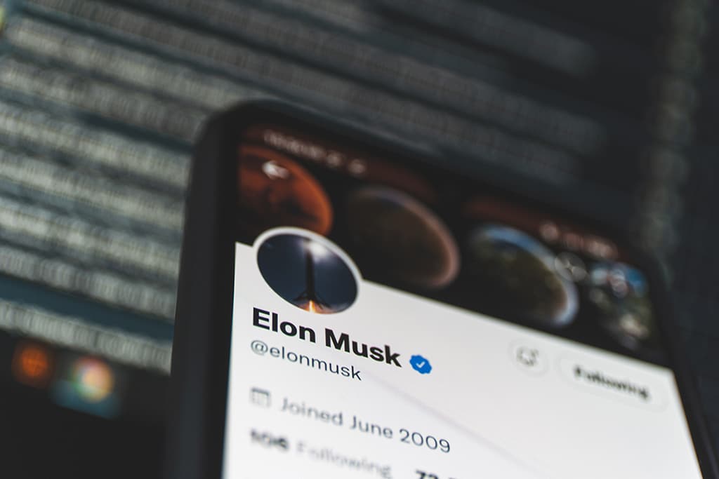 Elon Musk to Find Someone to Be Twitter CEO in His Stead