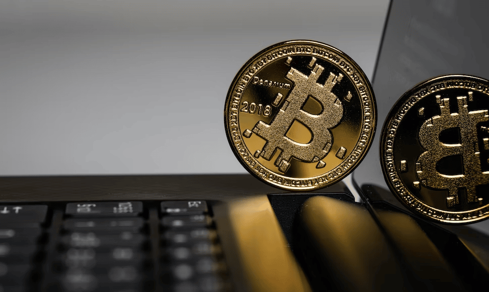 ဤခါးသီးသော Crypto ဆောင်းရာသီတွင် Bitcoin နှင့် ရင်းနှီးမြုပ်နှံရမည့်အရာ - Toncoin နှင့် Big Eyes Coin