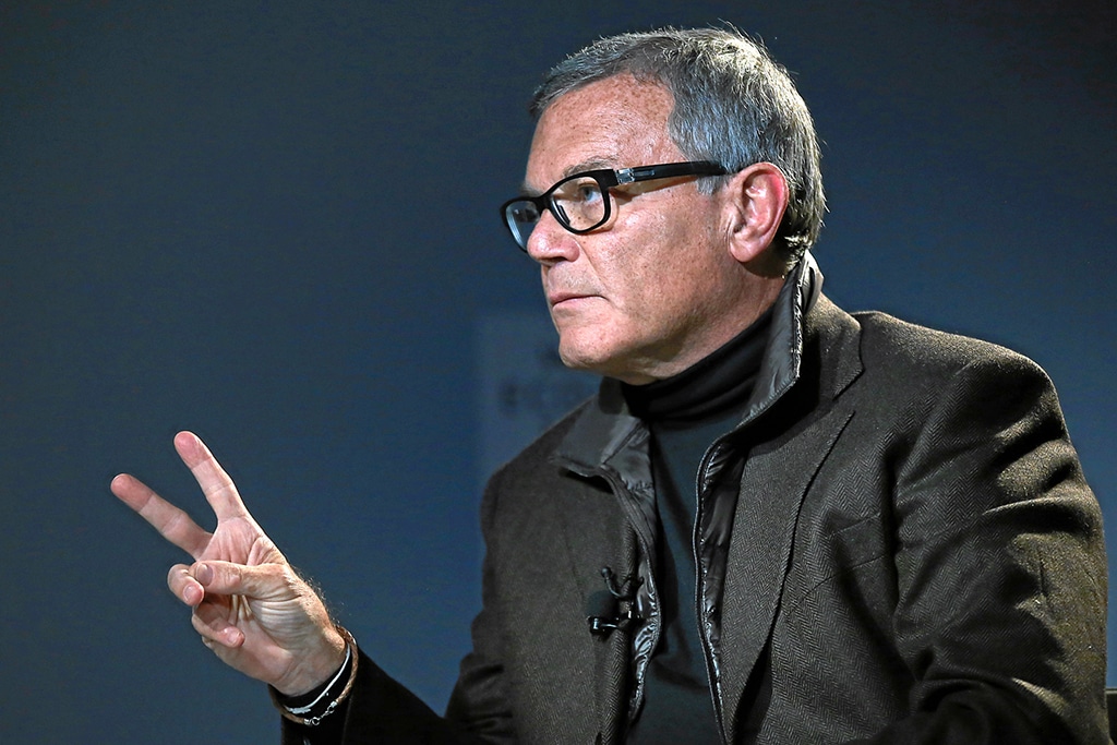 UK Ad Mogul Martin Sorrell Believes US Tech Stocks to Rebound This Year