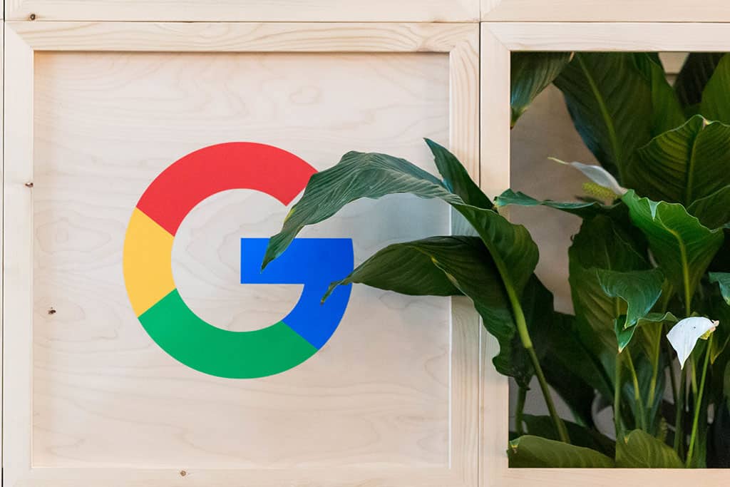 Alphabet (GOOGL) Shares Slide 7% as Analysts Disapprove of Google AI Event