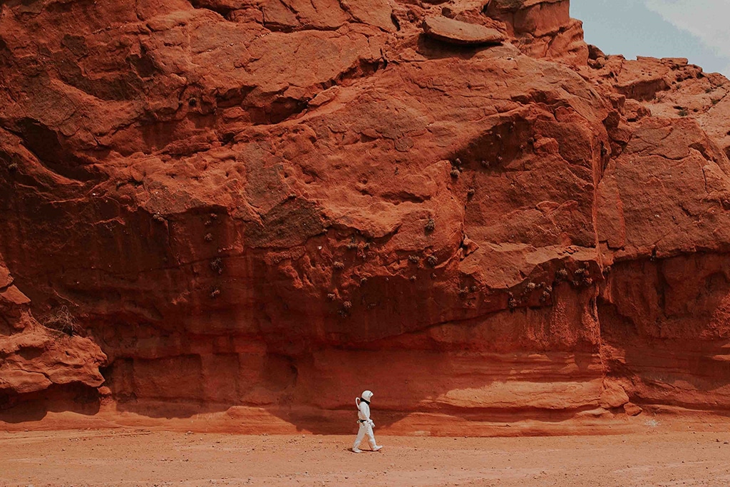 Bill Gates Views Musk Agenda to ‘Put People on Mars’ as Imprudent Way to Spend Money