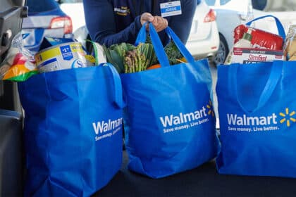 Walmart Delivers Strong Revenue for Holiday Quarter
