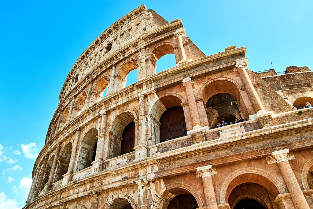 Law Enforcement in Italy and Albania Clamp Down on Alleged Crypto Scam