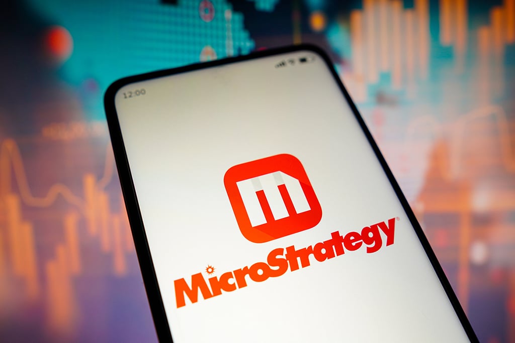 MicroStrategy Denies Having Any of Its Assets in Custody with Silvergate