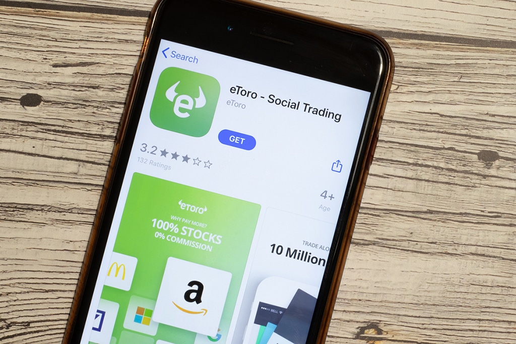 Twitter Works with eToro to Let Users Trade Stocks on Microblogging Platform