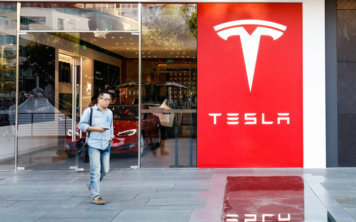 Tesla (TSLA) Shares Gain 4% as Elon Musk Pushes to Repair US and China Foreign Relations