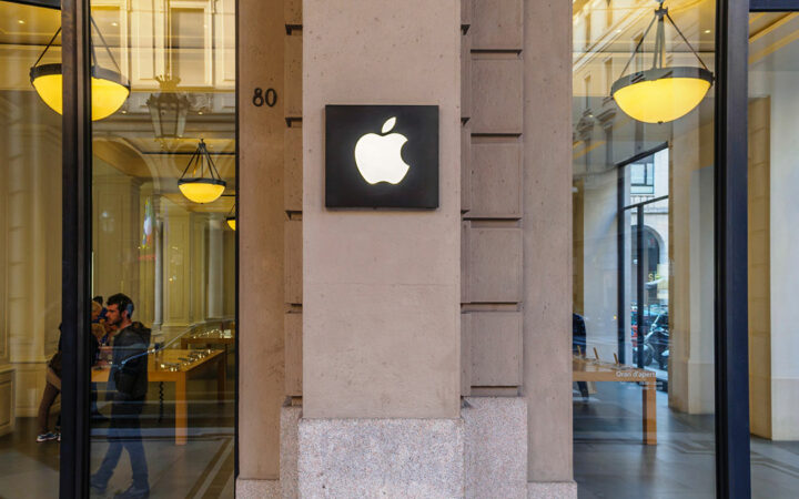 Apple (AAPL) Stock Creeps to Record High with Valuation of Nearly $3T