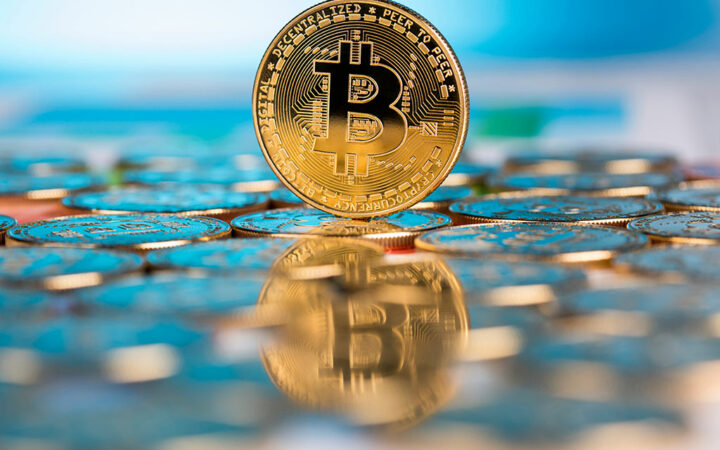 BTC Price Plummets Below $25K as Fed Pauses Interest Rate