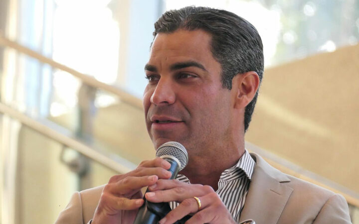 Pro-Bitcoin Miami Mayor Files Paperwork for US Presidential Bid