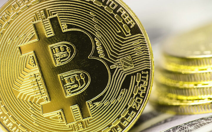Bitcoin Barely Scathed by High Impact of US Unemployment Claims as Fed Continues with Monetary Tightening Policies
