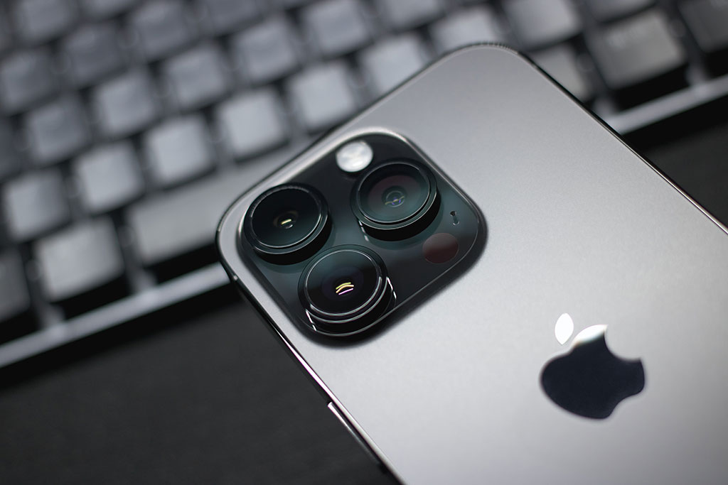 Tata Group Close to Seal Deal on Becoming First Indian iPhone Manufacturer