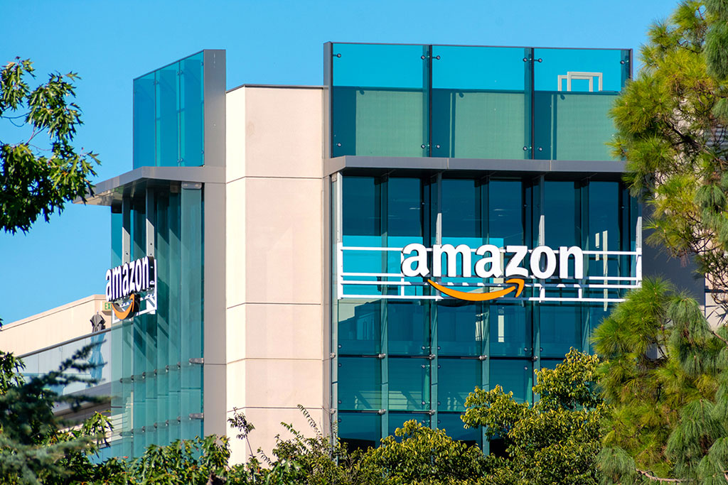 US Tech Giants to Benefit from Improved Cloud Business Thanks to Focus on AI