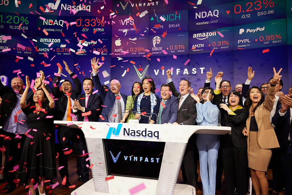 Vietnamese EV Maker VinFast Is Worth More than BMW and Ford Following Spike in Shares after Us Trading Debut