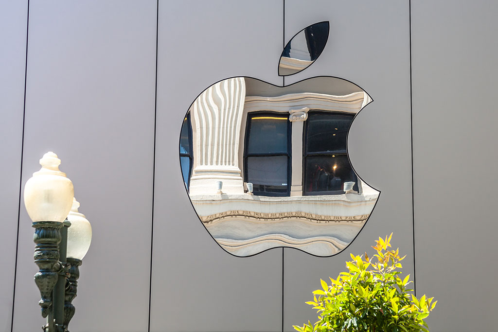 Apple to Host Major Event on Tuesday: iPhone 15 and USB-C to Take Center Stage