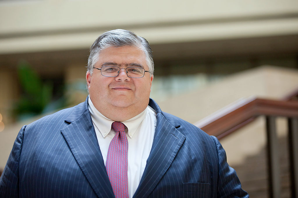 BIS Chief Urges Countries to Establish Legal Frameworks for CBDCs