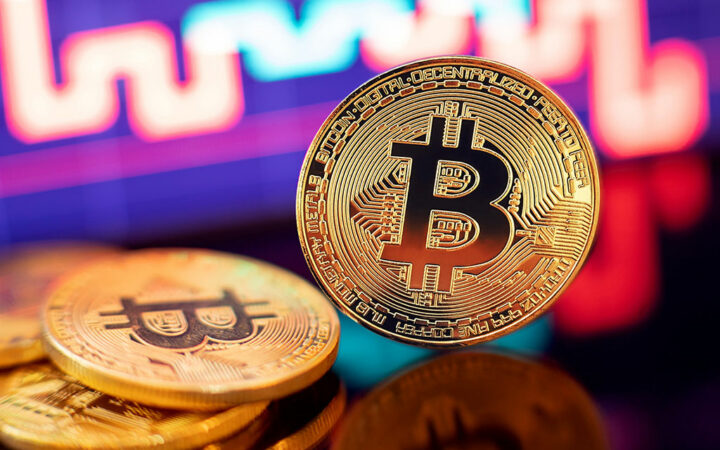 Bitcoin Maintains Price Above $27,000 as Predictions from Stakeholders Come In Bullish and Bearish