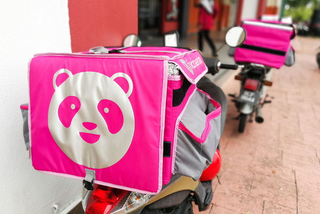 Foodpanda Conducts Another Round of Layoffs amidst Potential Business Sale