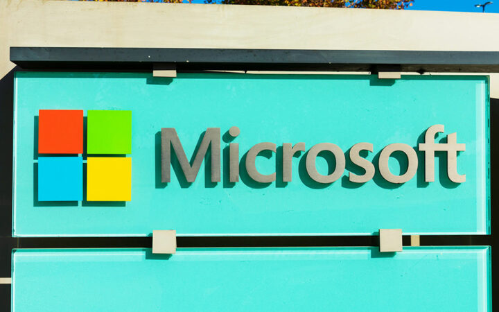 Microsoft Is Gradually Closing In on Apple as It Eyes Position as World’s Largest Stock