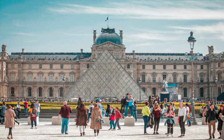 French Museum Louvre Collaborates with Snapchat to Unveil Immersive AR Exhibition