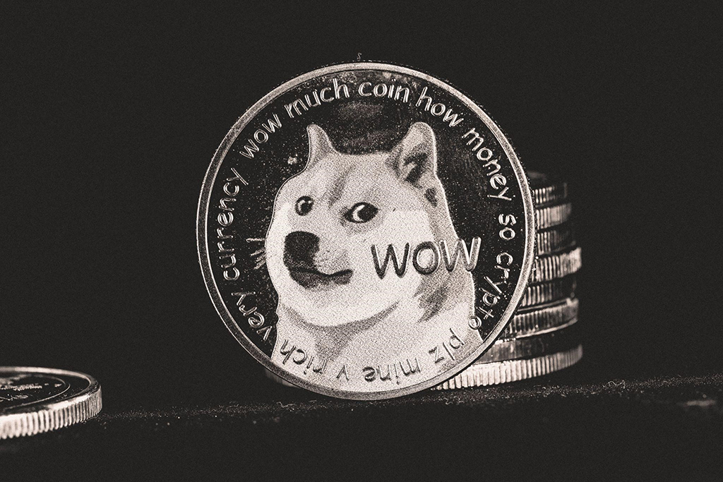 Community Revolution: Can GameStop Memes Match Shiba Inu and Dogecoin