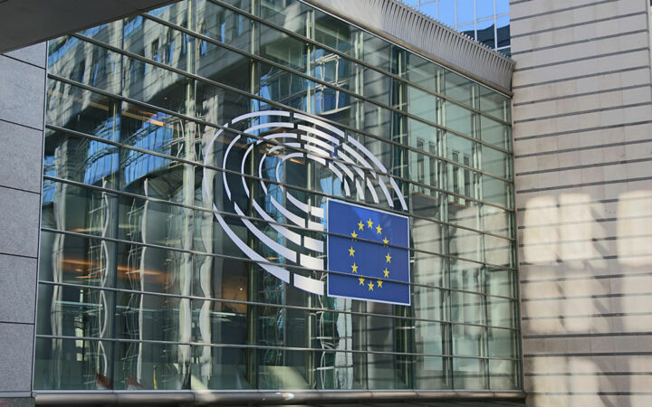 EU Parliament Approves Controversial Data Act with Smart Contract Kill Switch