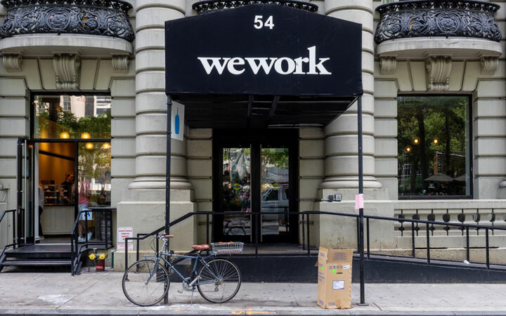WeWork Planning to File for Bankruptcy Next Week, WE Shares Decline by Around 50%