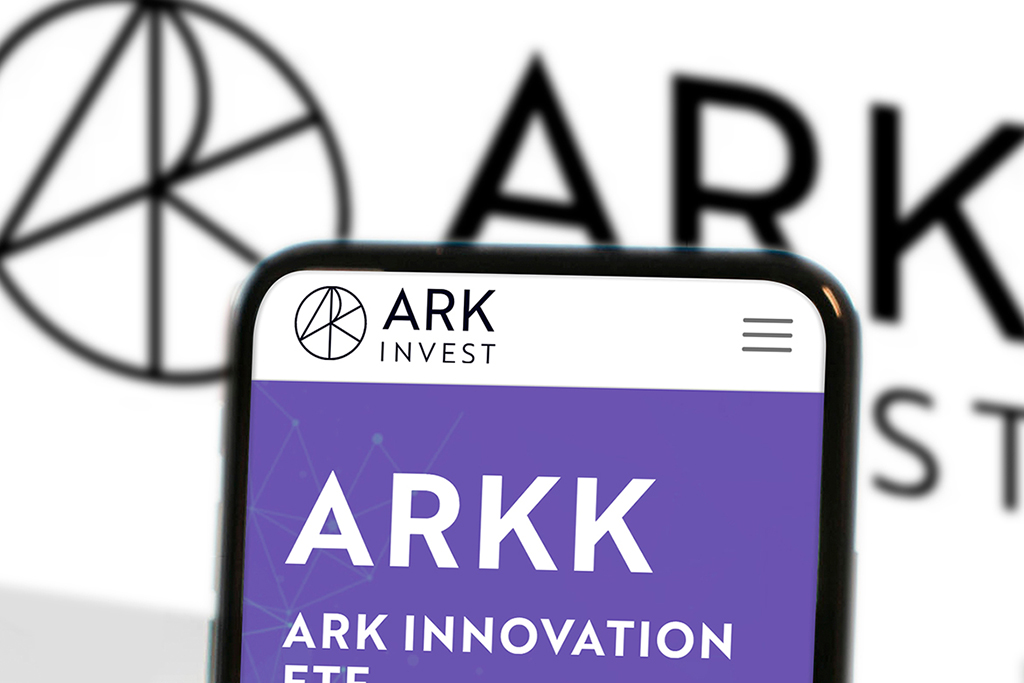 Ark Invest Is Dumping Large Amounts of Coinbase (COIN) Stock, Here’s Why