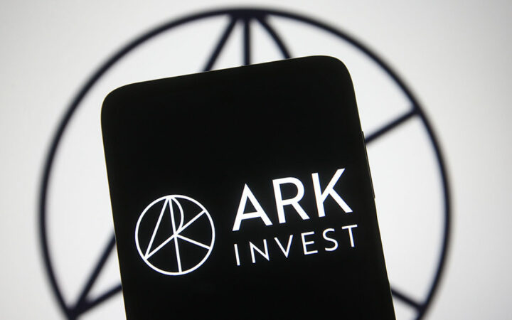 Ark Invest Continues to Trim Holdings in Coinbase (COIN) and GBTC