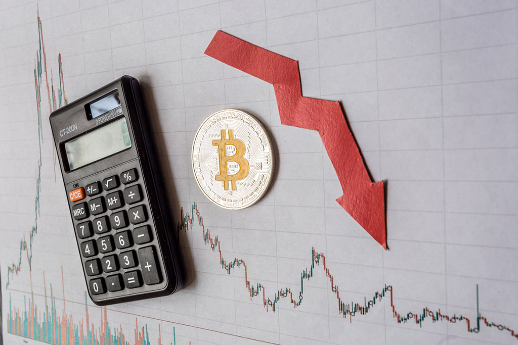 Bitcoin Price Can Retrace to $36,000 despite ETF Approval, Says QCP Capital