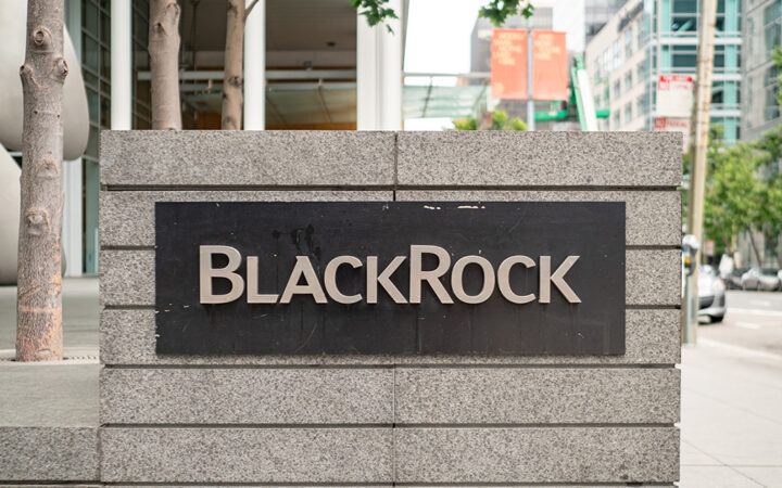 BlackRock Adapts Bitcoin ETF Proposal to SEC’s Preferences as Approval Nears