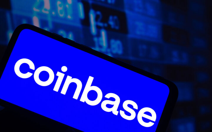 Coinbase and MicroStrategy Stock Jump Almost 9% amid Bitcoin Rally