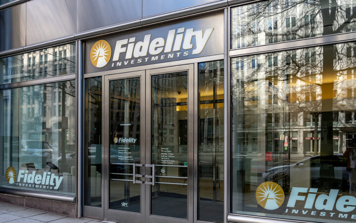 Fidelity’s FBTC Spot Bitcoin ETF Inches Closer to SEC Approval on DTCC List