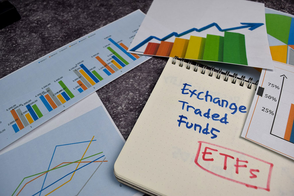 Applicants File Amended S-1 Forms for Spot Bitcoin ETFs with January 10 Approval in View