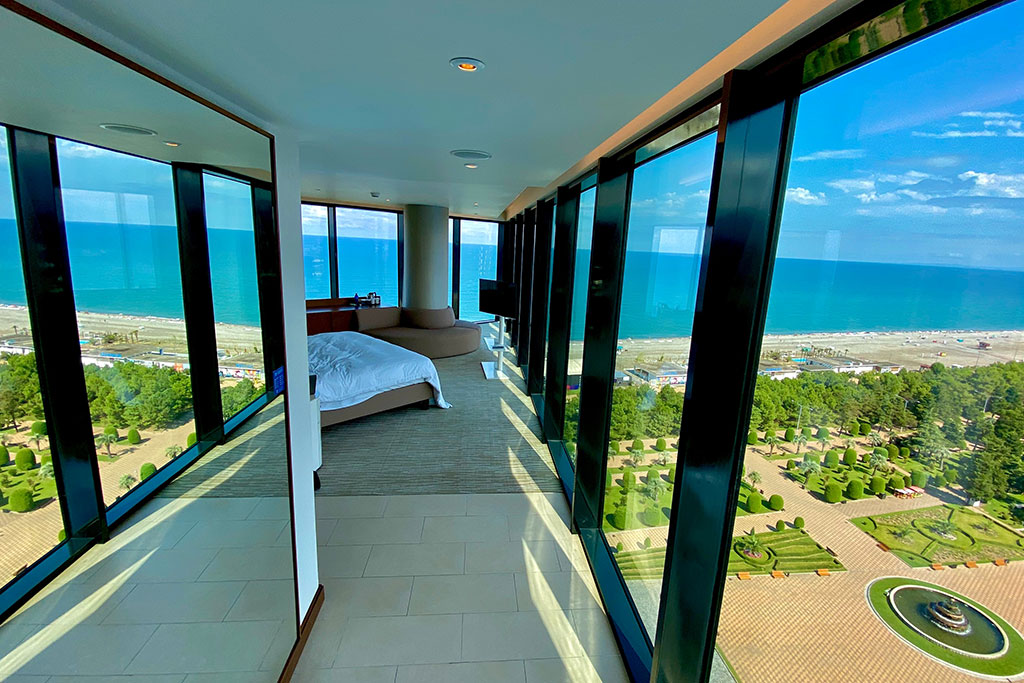FTX to Auction Off Bankman-Fried’s $40M Penthouse as Bahamas Assets Liquidated