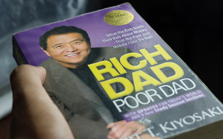 Robert Kiyosaki Expresses Further Support for Bitcoin and Criticizes USD as BTC Continues to Soar