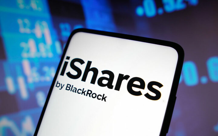 Blackrock’s IBIT among Top 3 US ETFs by Flows, Hit $10B in AUM