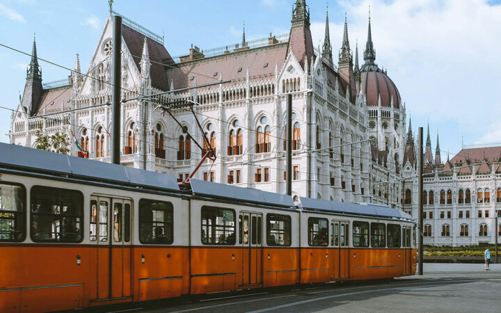 Hungary Proposes New Bill to Allow Banks to Provide Crypto Services