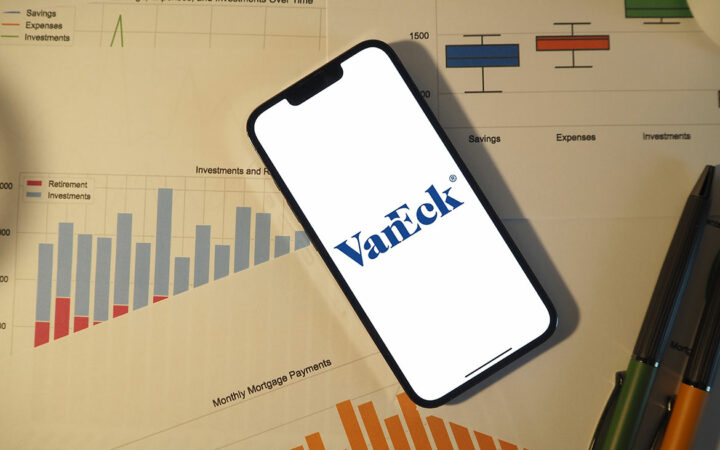 VanEck’s HODL Spot Bitcoin ETF Receives Record Inflow of $119M after Waiving Management Fee