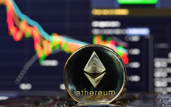 CoinShares Report: Digital Asset Investment Products Suffer $206M Outflows, Ethereum Dips Further