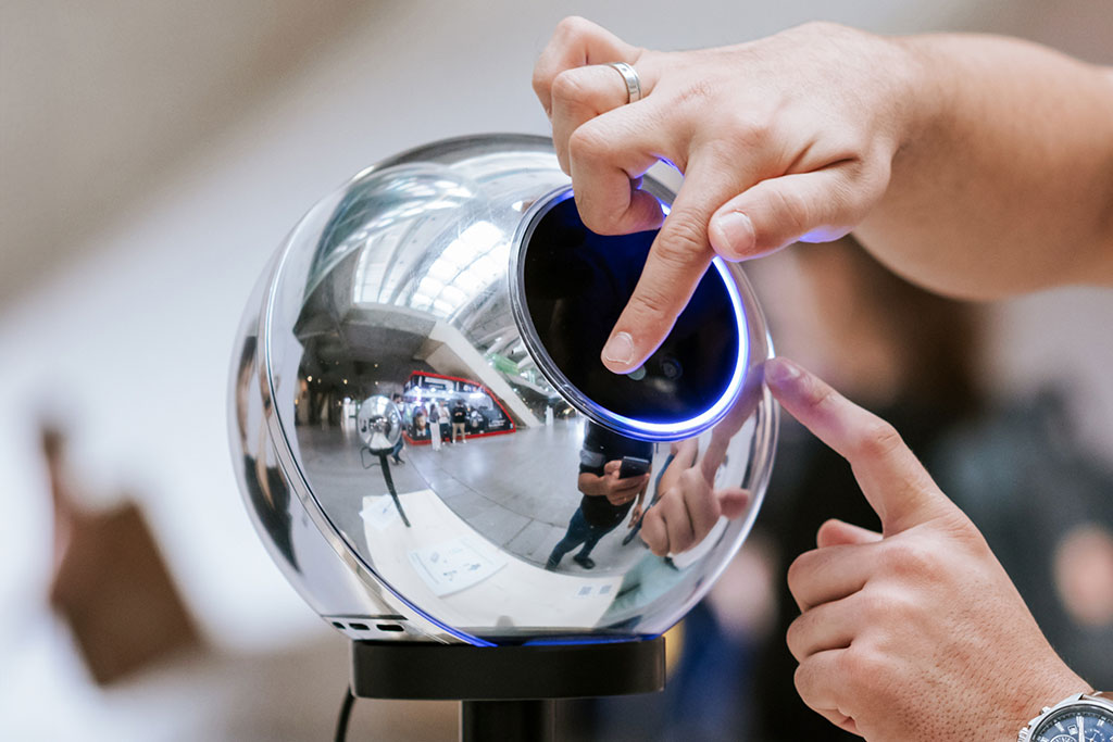 Hong Kong Government Halts Worldcoin’s Iris Scanning Operations over Privacy Concerns