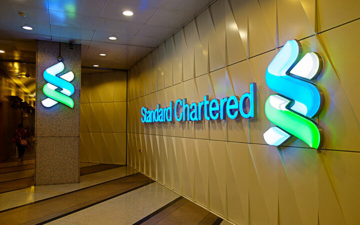 Standard Chartered Believes Solana and XRP Crypto ETFs Coming in 2025