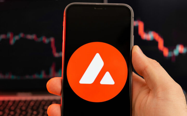AVAX Continues 2-Week Surge Momentum as Price Gains Another 12% in 24 Hours