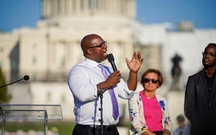 Anti-Crypto Stance Proves Costly in 2024 US Election Rally as Jamaal Bowman Loses Primary