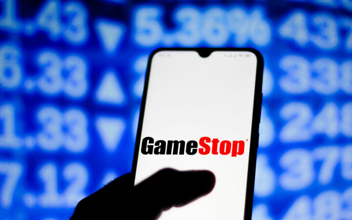 Roaring Kitty Loses Whopping $350M in Just 2 Days as GME Stock Nosedives 50%